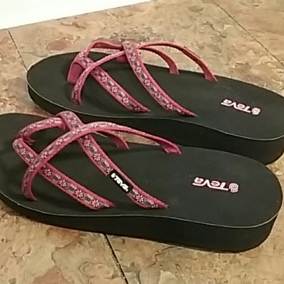 teva women's sandals size 12